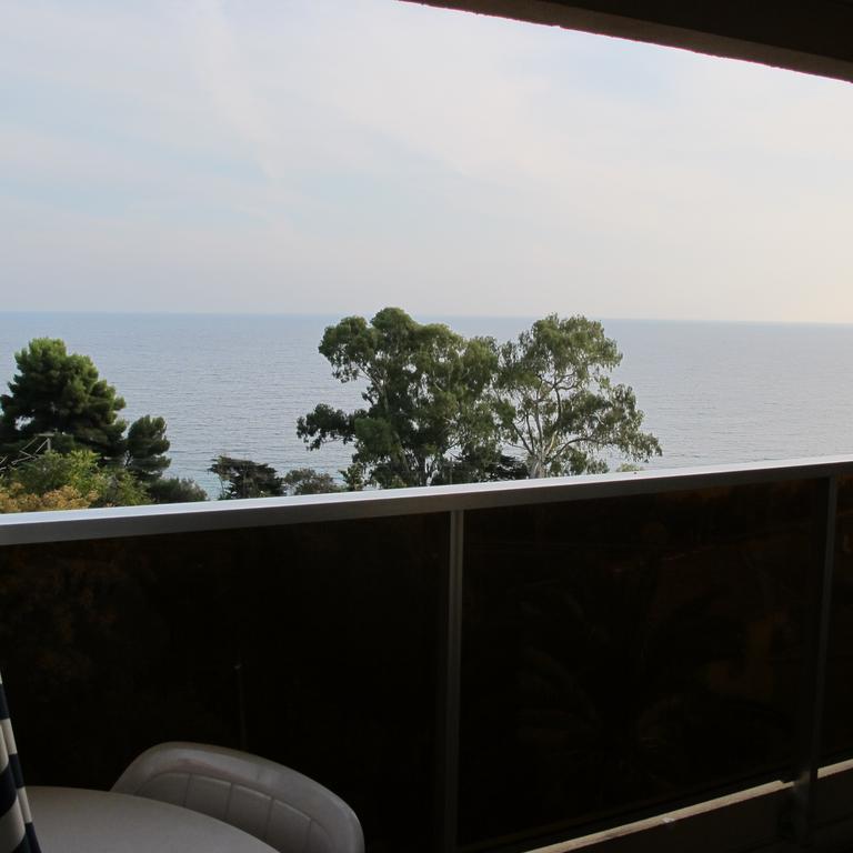 Aparthotel Le Golfe Bleu Roquebrune-Cap-Martin Zimmer foto